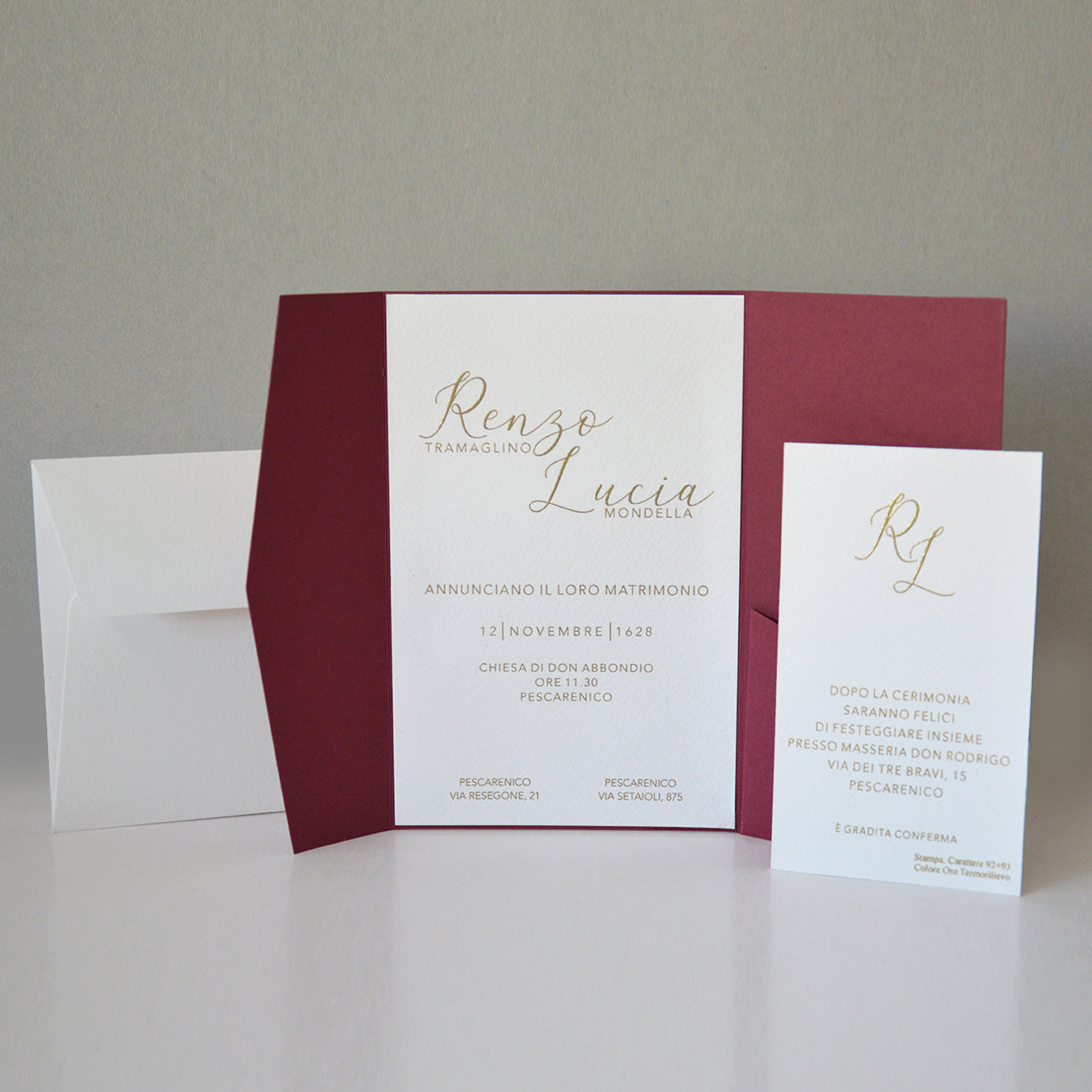 Partecipazione Matrimonio bordeaux con testi in termorilievo - Codice –  Inviti Design